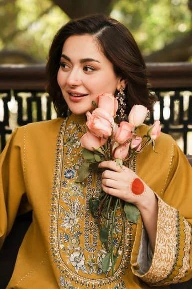 SS-117 Sapphire Embroidery 3PC Dhanak Suit