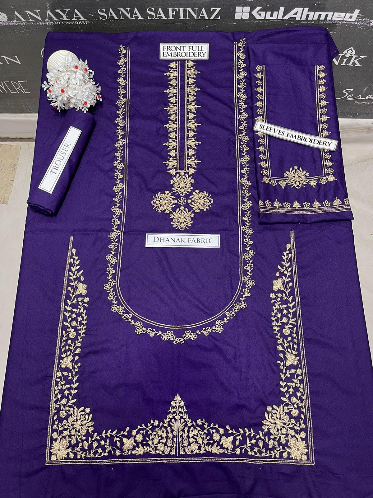 SS-107 Umzay Embroidery 2PC Dhanak Suit