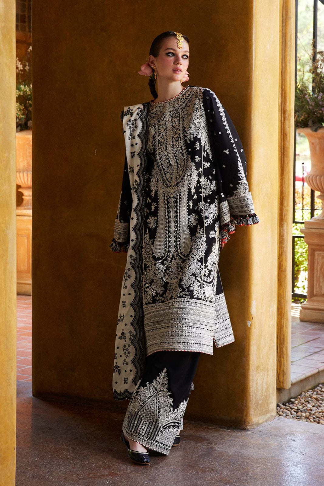 SS-111 Hussain Rehar Heavy Embroidery 3PC Dhanak Suit