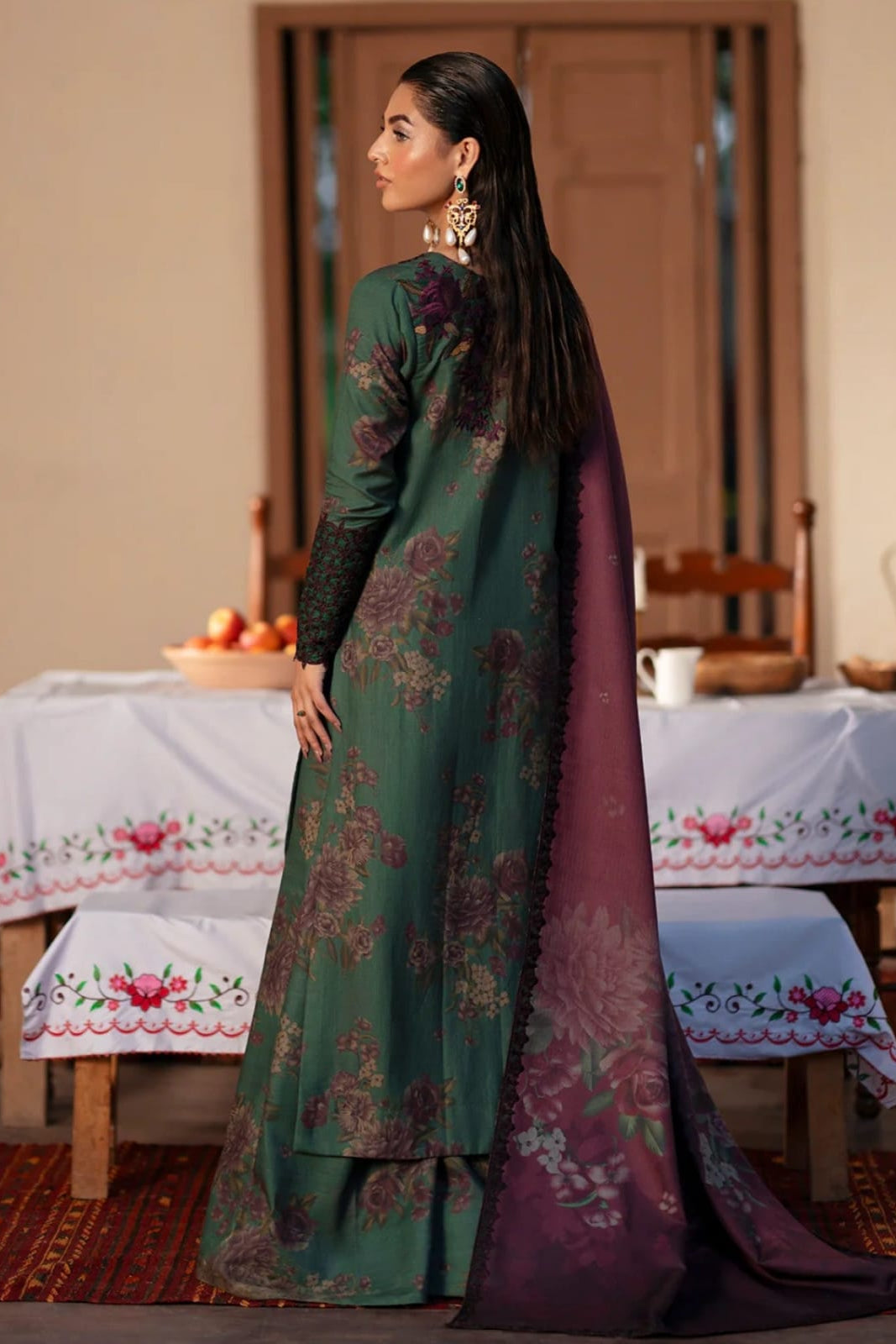 SS-123 Iznik Embroidery 3PC Dhanak Suit
