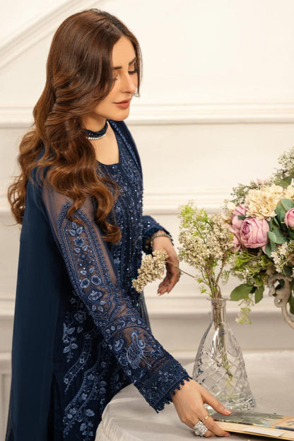 SS-124 Asim Jofa Heavy Embroidery 3PC Dhanak Suit