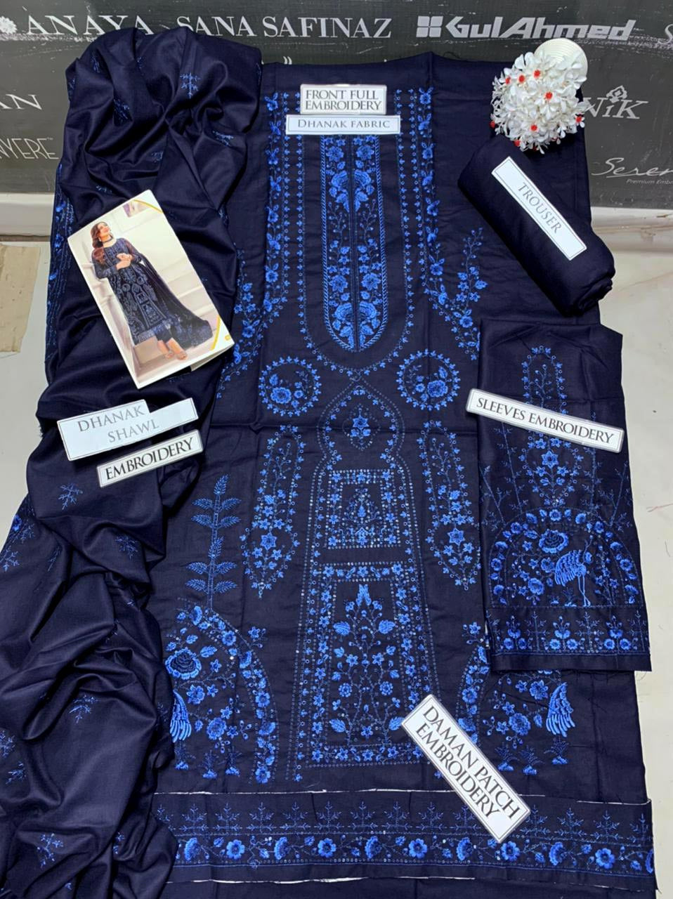 SS-124 Asim Jofa Heavy Embroidery 3PC Dhanak Suit